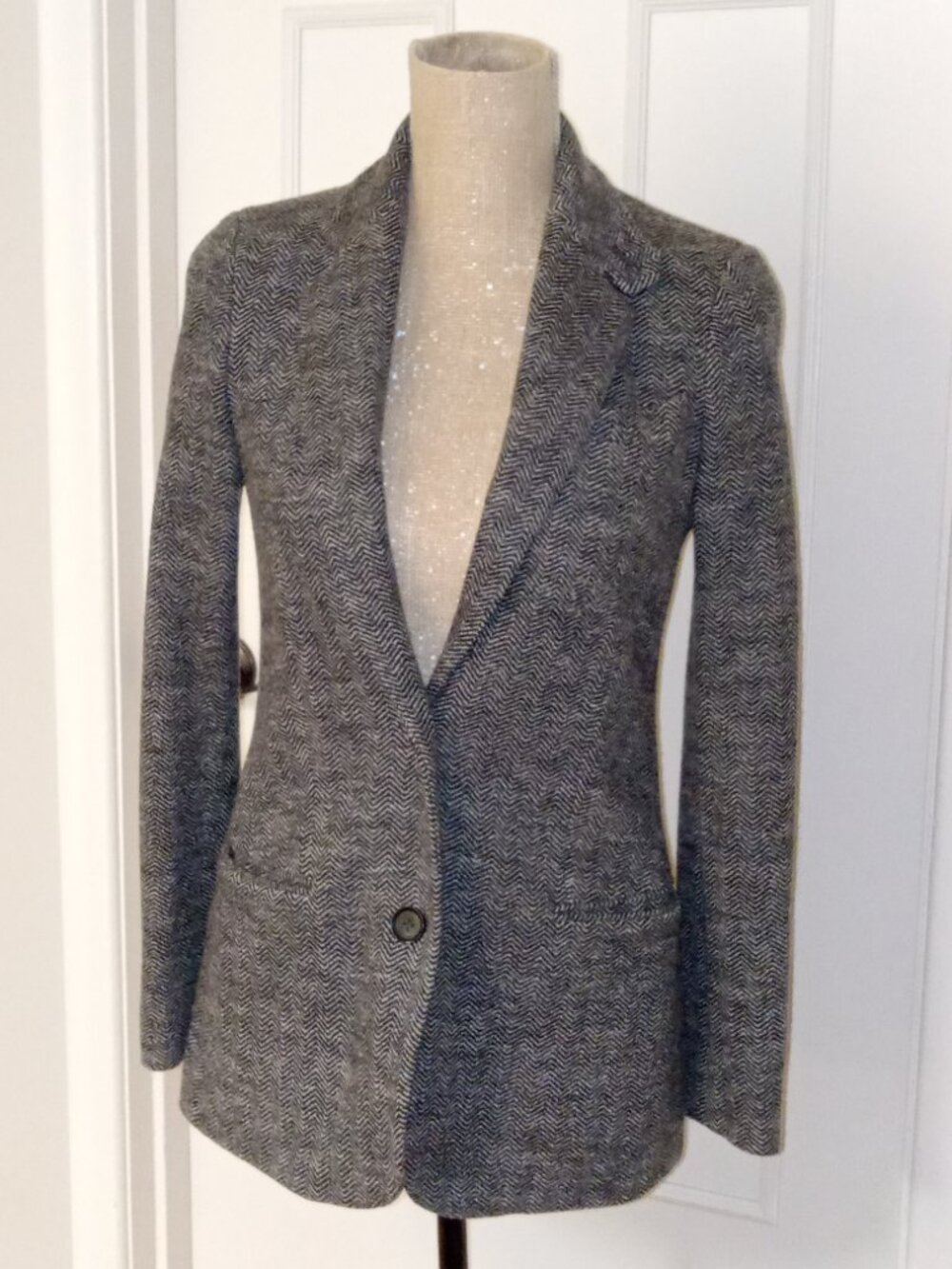 Vince Charcoal Wool Herringbone Blazer -size 2
